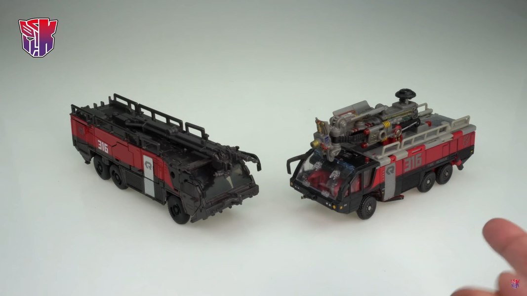 Studio Series 61 Sentinel Prime Video Review And Images  (4 of 20)